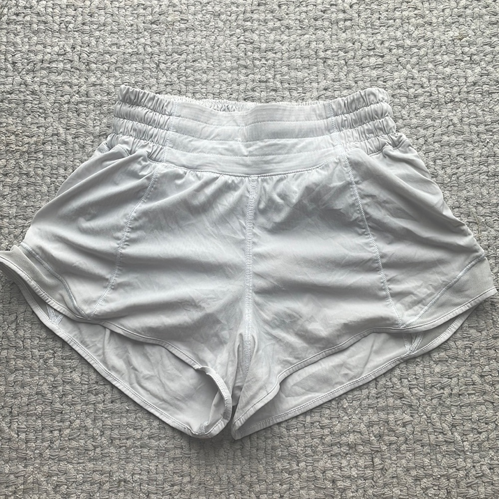 Lululemon Hotty Hot white shorts size 2